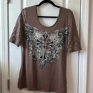 Women’s angels and diamond shirt